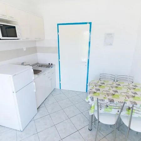 & Nikica Penzion Baška