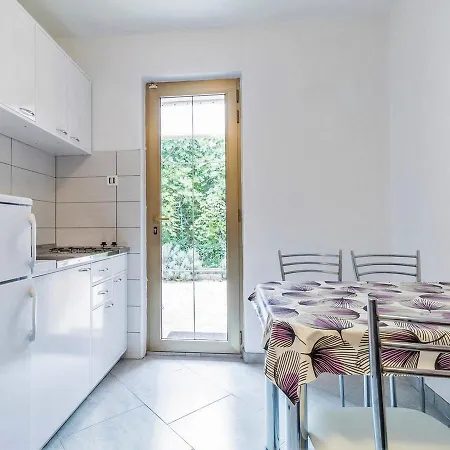 Guest house & Nikica Baska (Krk)